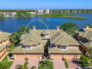 6427 MOORINGS POINT CIRCLE 101, Lakewood Ranch, FL 34202