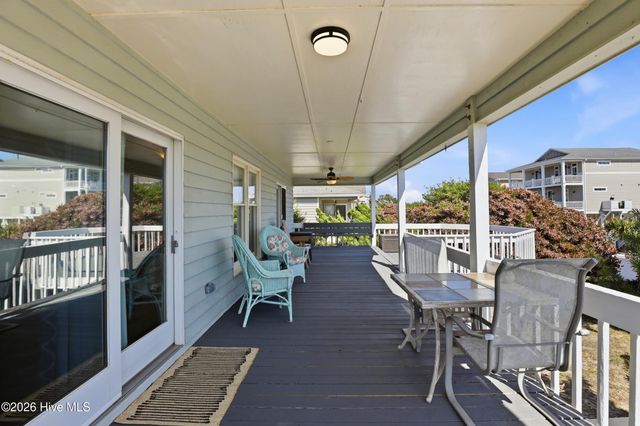 315 Brunswick Avenue W, Holden Beach, NC 28462