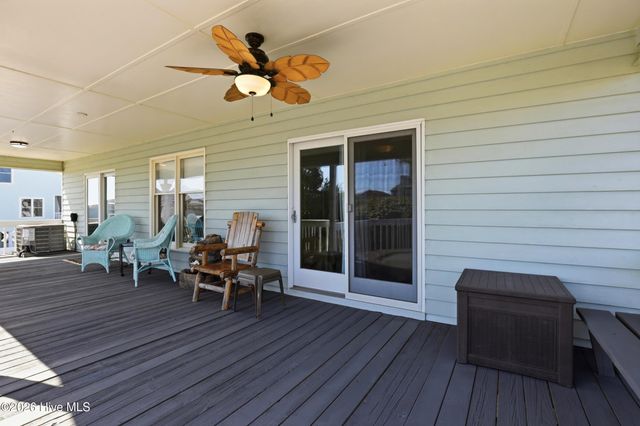 315 Brunswick Avenue W, Holden Beach, NC 28462