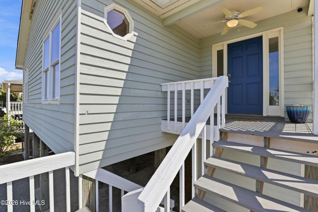 315 Brunswick Avenue W, Holden Beach, NC 28462