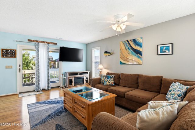 315 Brunswick Avenue W, Holden Beach, NC 28462