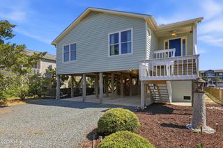 315 Brunswick Avenue W, Holden Beach, NC 28462