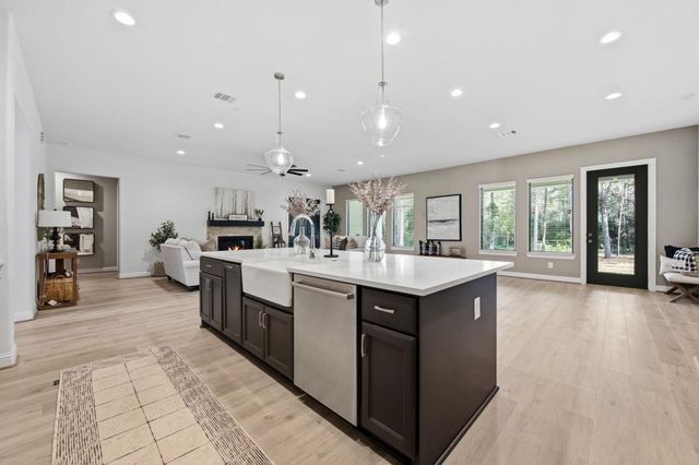 8513 Monarch Ridge Trail, Montgomery, TX 77316