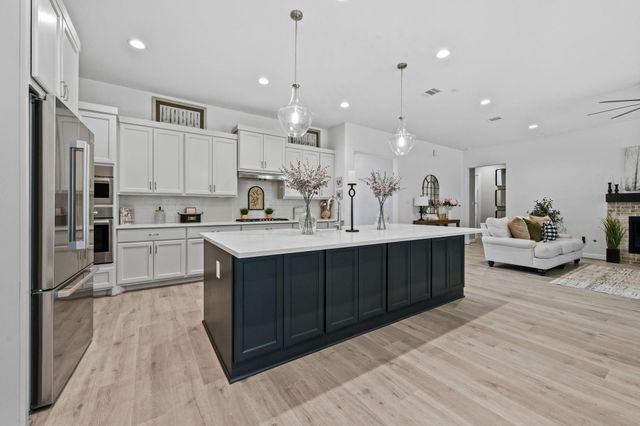 8513 Monarch Ridge Trail, Montgomery, TX 77316