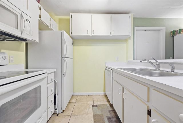 4000 SW 23RD STREET 2-101, Gainesville, FL 32608