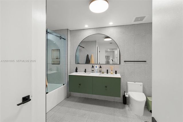 3301 NE 1st Ave H1215, Miami, FL 33137