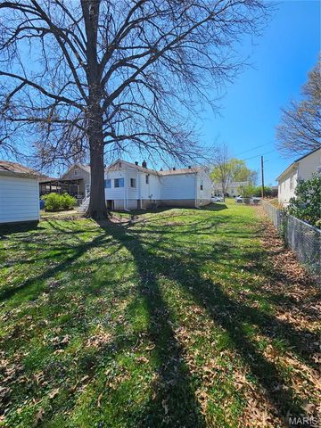 3719 Orient Avenue, St Louis, MO 63125