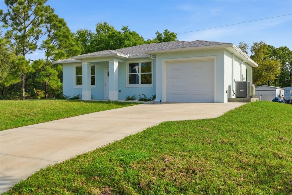 Image 3 of property listing at 11418 8TH AVENUE, Punta Gorda, FL 33955