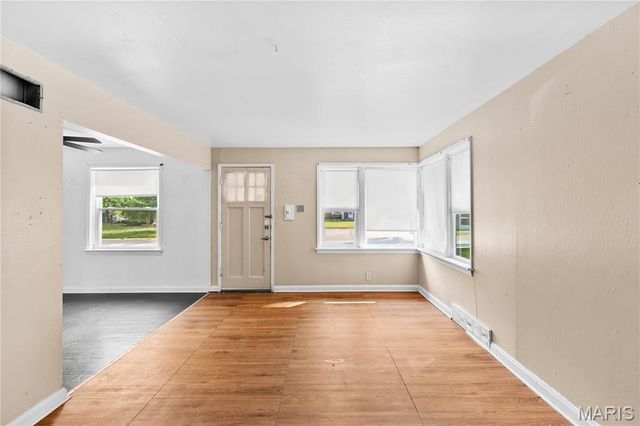 8021 Titus Road, Hanley Hills, MO 63114