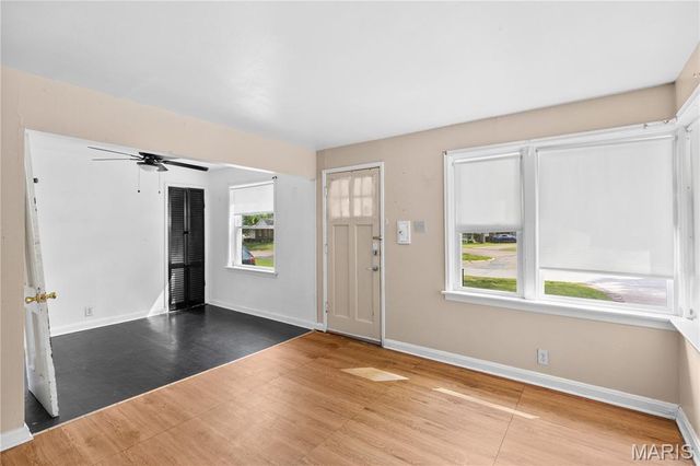 8021 Titus Road, Hanley Hills, MO 63114