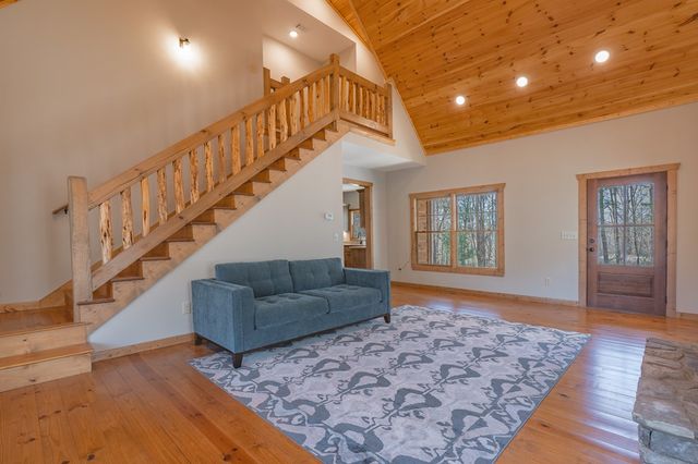 3171 Newport Drive, Ellijay, GA 30540