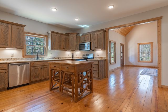 3171 Newport Drive, Ellijay, GA 30540