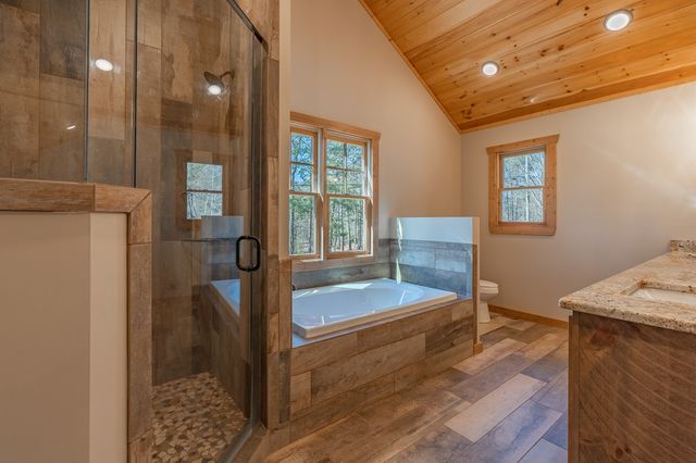 3171 Newport Drive, Ellijay, GA 30540