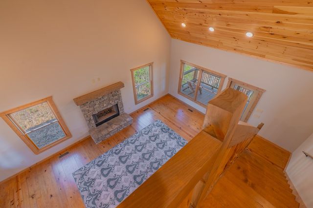 3171 Newport Drive, Ellijay, GA 30540