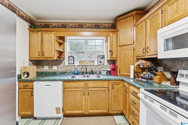 2057 FORESTDALE BOULEVARD, Birmingham, AL 35214