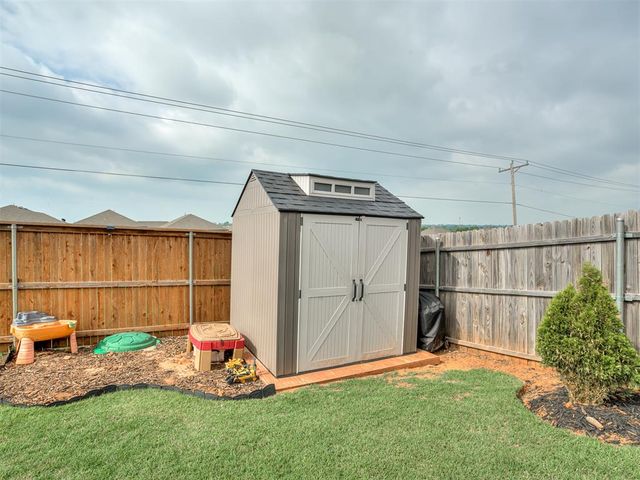 9328 SW 44th Terrace, Oklahoma City, OK 73179