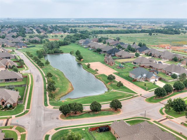 9328 SW 44th Terrace, Oklahoma City, OK 73179