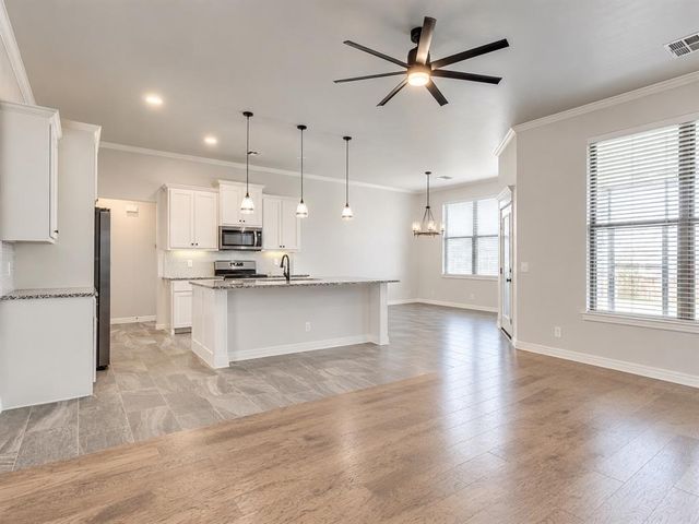 9328 SW 44th Terrace, Oklahoma City, OK 73179