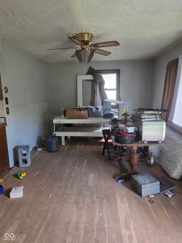1324 W 1st Street, Anderson, IN 46016