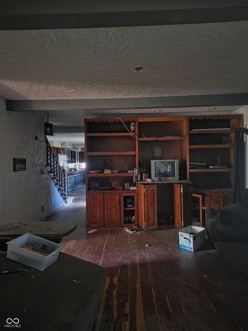 1324 W 1st Street, Anderson, IN 46016