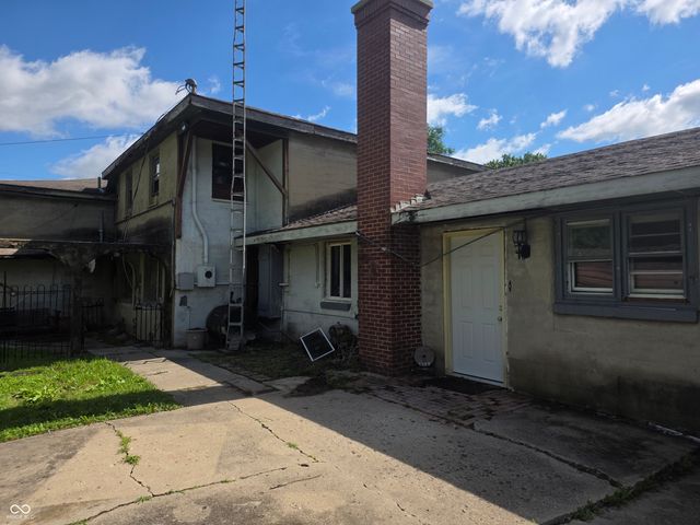 1324 W 1st Street, Anderson, IN 46016