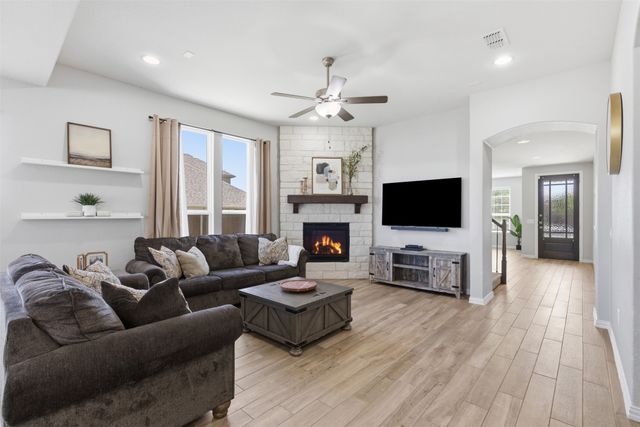 9437 Trailway Drive, Oak Point, TX 75068