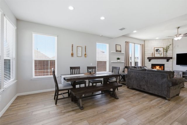 9437 Trailway Drive, Oak Point, TX 75068