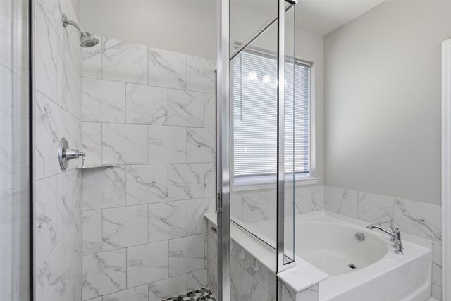 9437 Trailway Drive, Oak Point, TX 75068