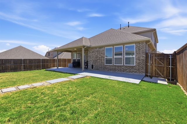 9437 Trailway Drive, Oak Point, TX 75068