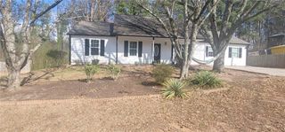 1071 Braddock Circle, Woodstock, GA 30189