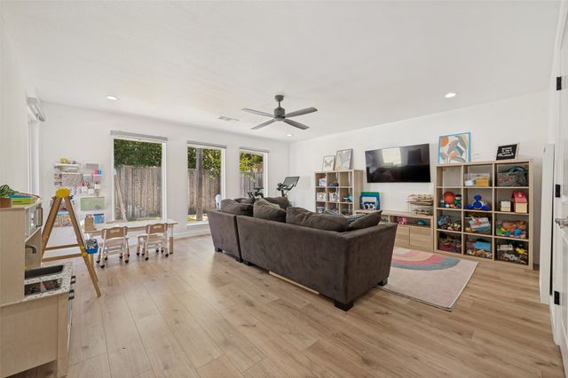 3619 Merrell Road, Dallas, TX 75229