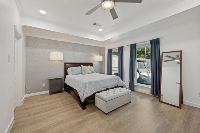 3619 Merrell Road, Dallas, TX 75229