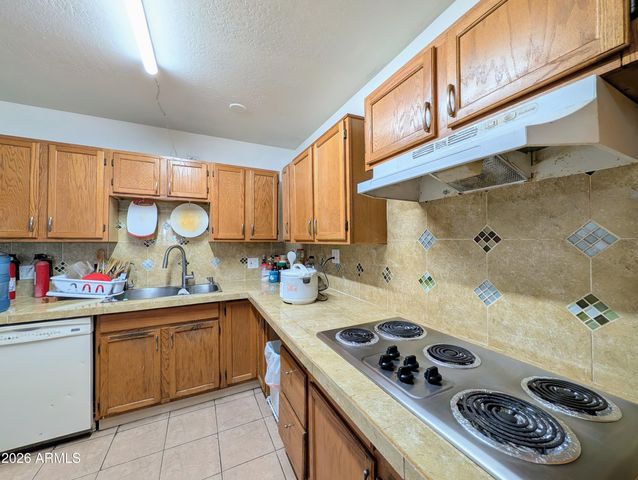 7364 N 39TH Avenue, Phoenix, AZ 85051