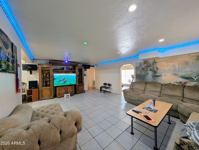 7364 N 39TH Avenue, Phoenix, AZ 85051