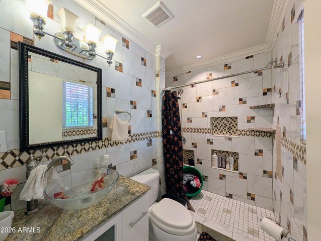 7364 N 39TH Avenue, Phoenix, AZ 85051