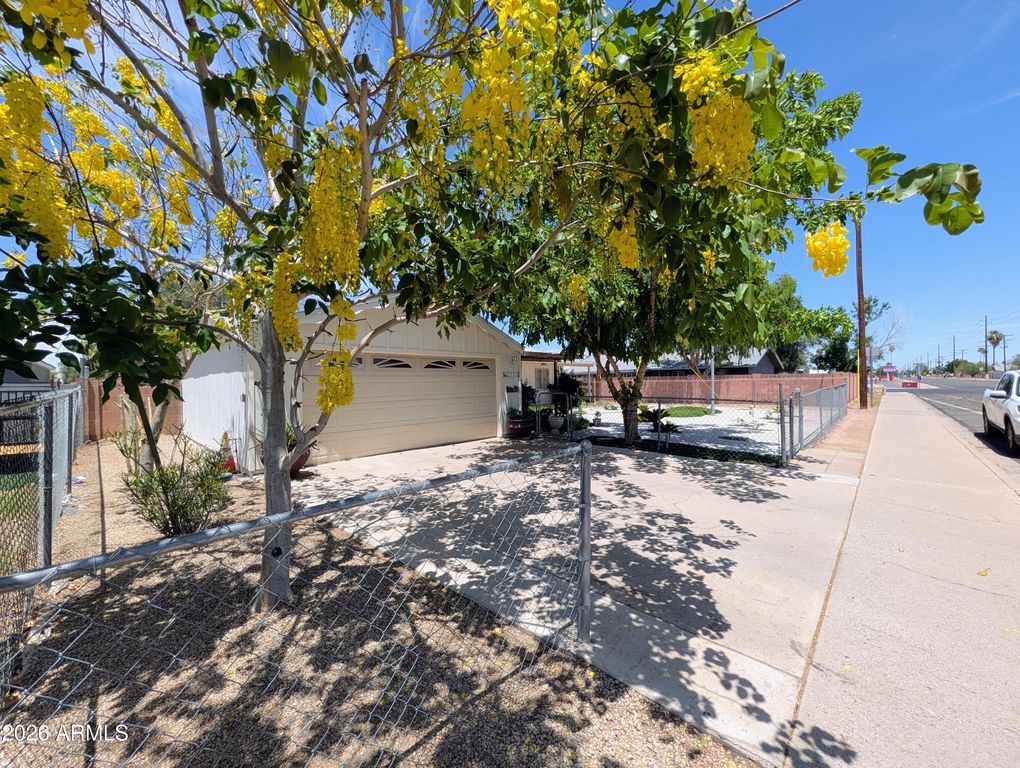 7364 N 39TH Avenue, Phoenix, AZ 85051 — photo 3