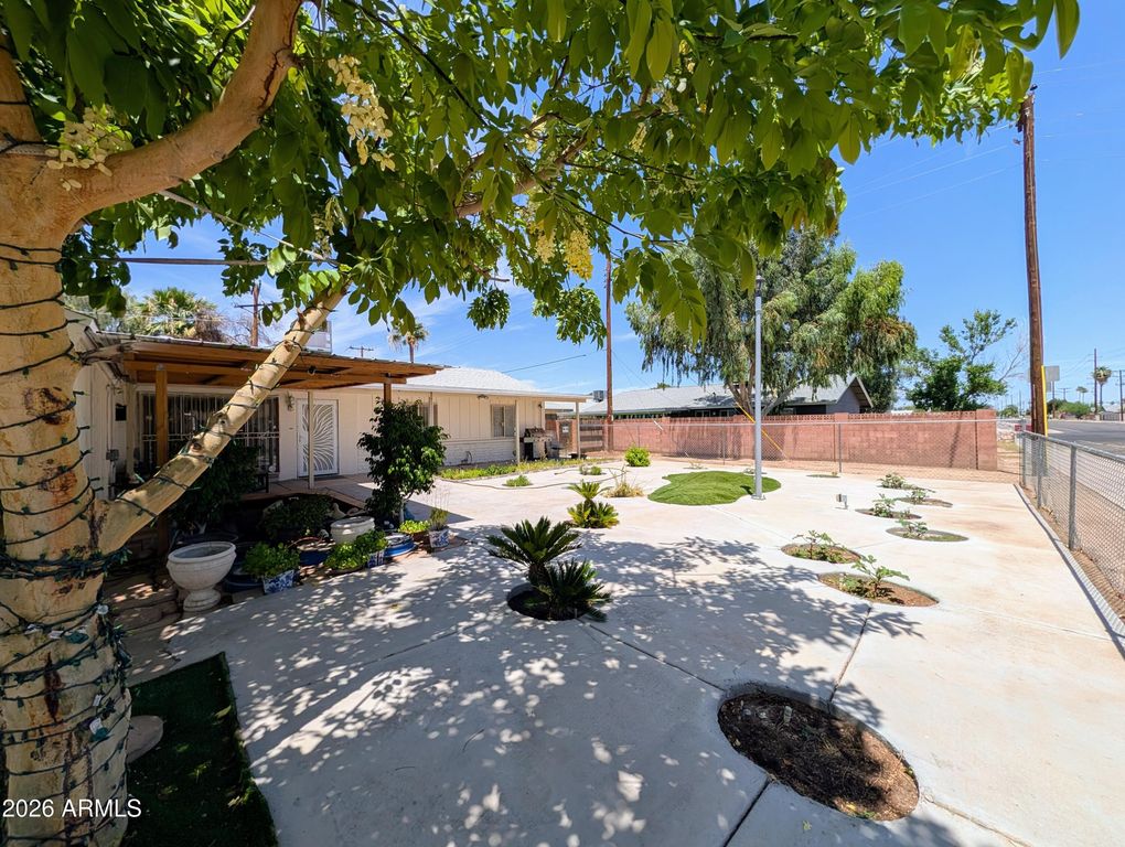 7364 N 39TH Avenue, Phoenix, AZ 85051 — photo 5