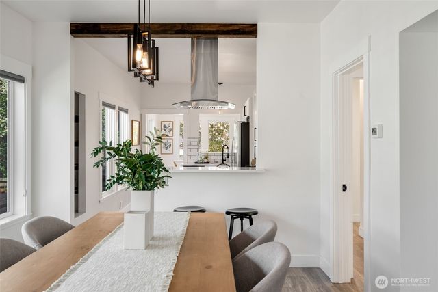 328 26th Avenue, Seattle, WA 98122