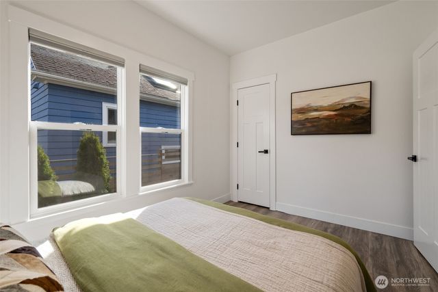 328 26th Avenue, Seattle, WA 98122