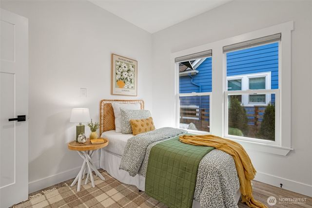 328 26th Avenue, Seattle, WA 98122