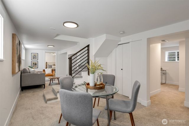 328 26th Avenue, Seattle, WA 98122