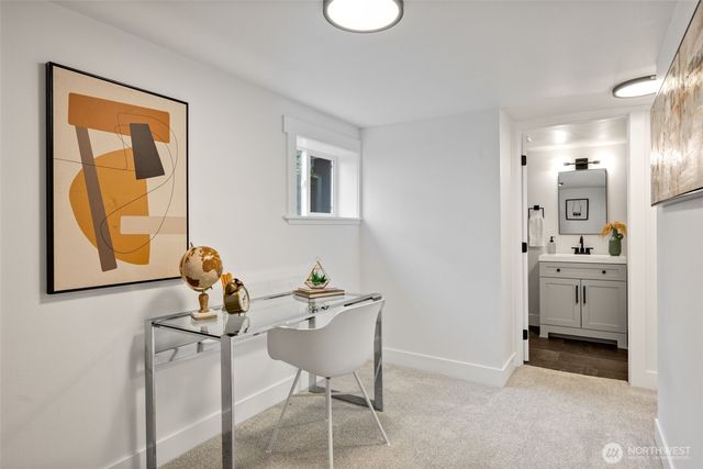 328 26th Avenue, Seattle, WA 98122