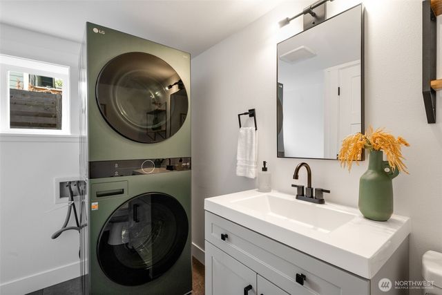 328 26th Avenue, Seattle, WA 98122