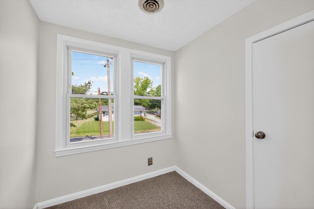 286 High Street, Versailles, KY 40383