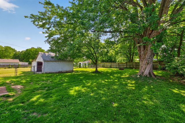 286 High Street, Versailles, KY 40383