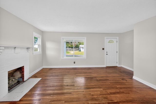 286 High Street, Versailles, KY 40383