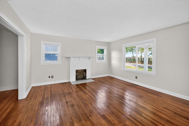 286 High Street, Versailles, KY 40383