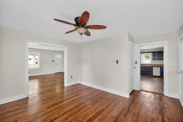 286 High Street, Versailles, KY 40383