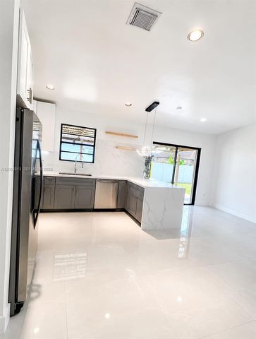 16552 SW 297th Terrace 16552, Homestead, FL 33033