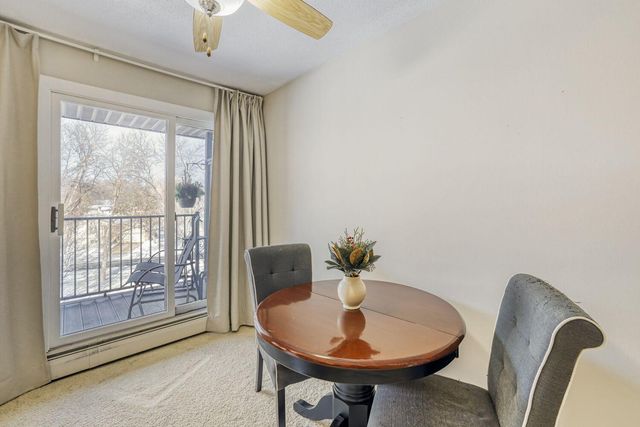 7601 W 101st Street 312, Bloomington, MN 55438